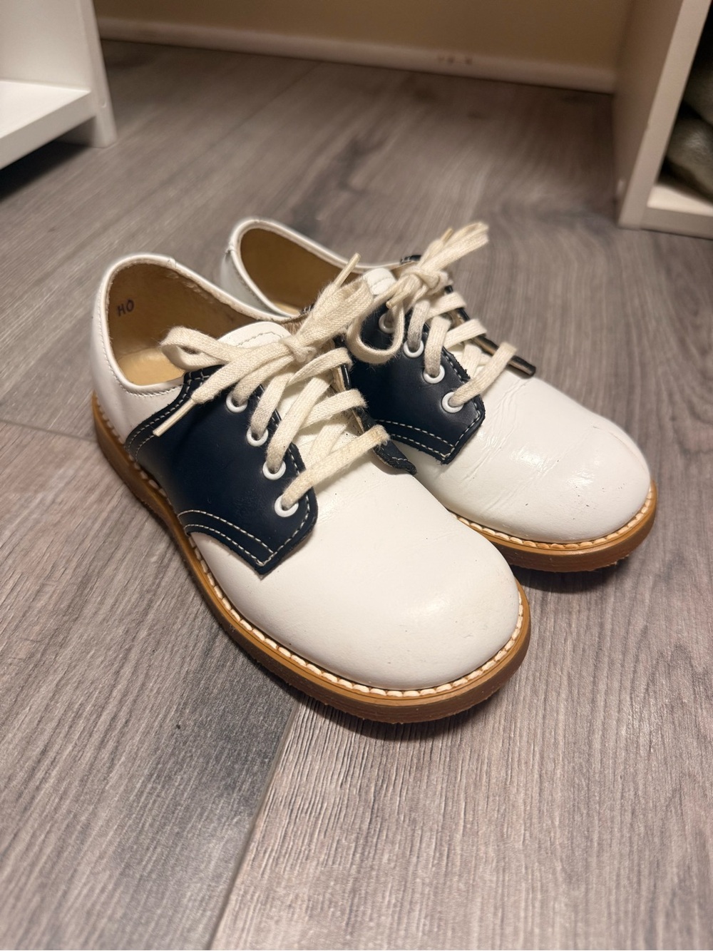 Buster Brown Leather Oxfords - Picture 2 of 6